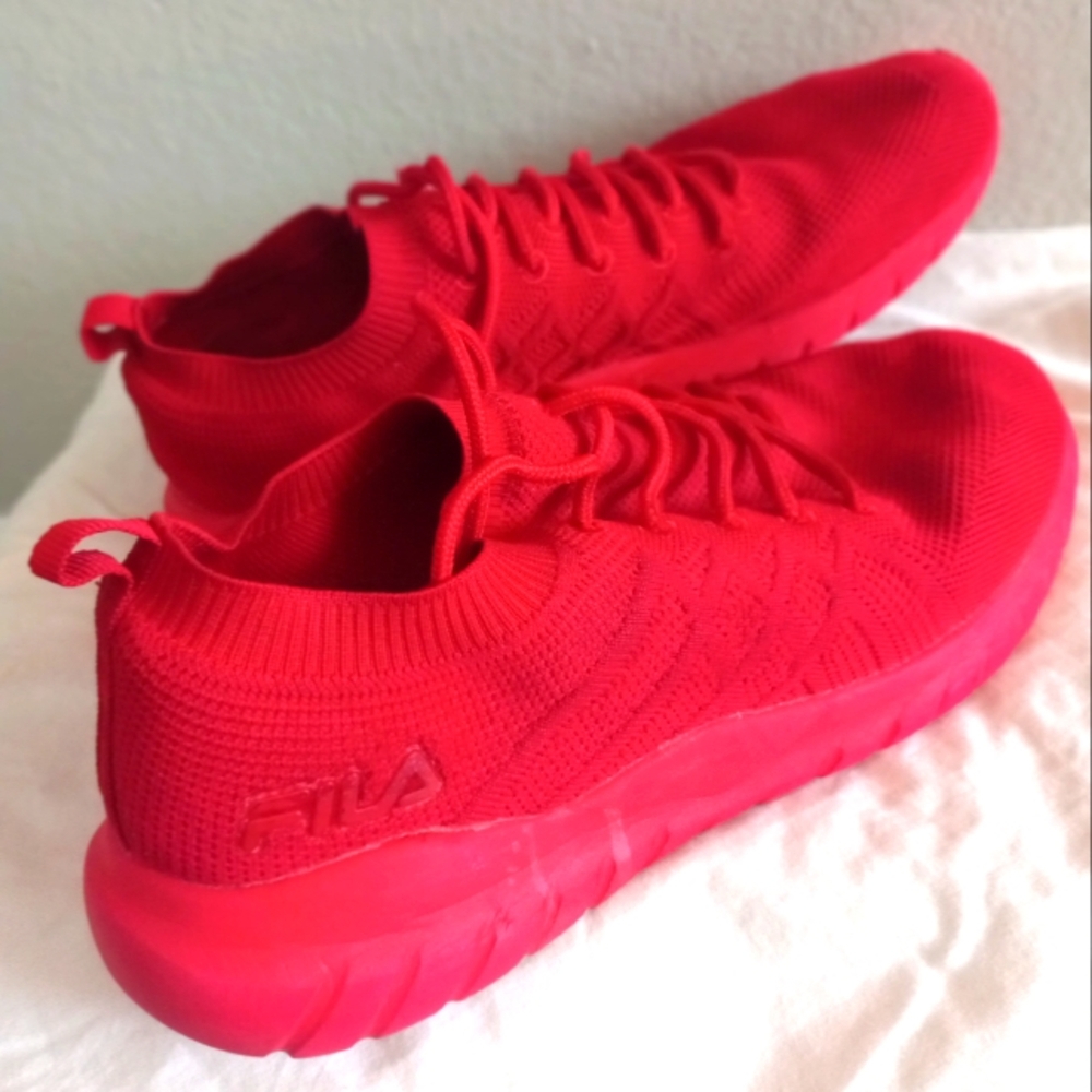 FILA Men's Walking Shoes Crimson Red Skyweave 1CM00356-600 Size 12 SNEAKERS